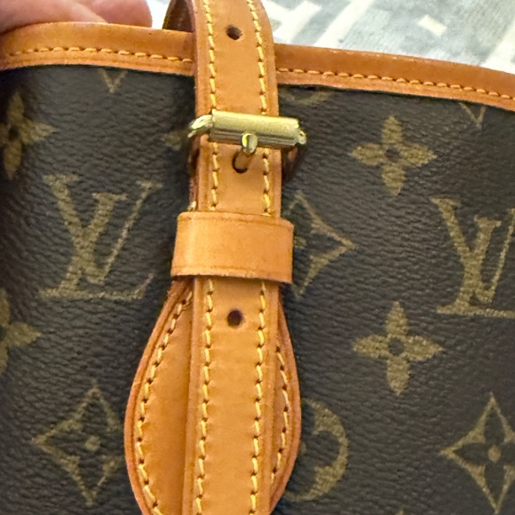 Vintage Louis Vuitton PM Monogram Bucket Bag - Picture 8 of 16